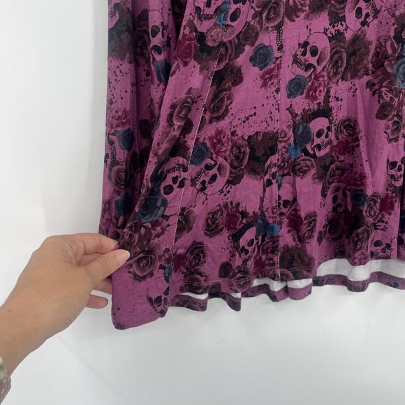 Torrid Super Soft Skull Rose Top Sz 1X Purple WhimsiGoth Grunge Long Sleeve Soft - Picture 4 of 11